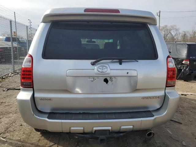 JTEBT14R368033353 - 2006 TOYOTA 4RUNNER SR5 SILVER photo 6