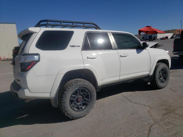 JTEBU5JRXK5722133 - 2019 TOYOTA 4RUNNER SR5 WHITE photo 3