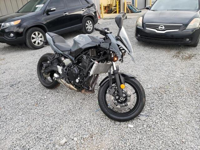 JKAEXEJ11JDA02868 - 2018 KAWASAKI EX650 J ნაცრისფერი ფოტო 1