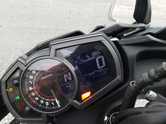 JKAEXEJ11JDA02868 - 2018 KAWASAKI EX650 J ნაცრისფერი ფოტო 8