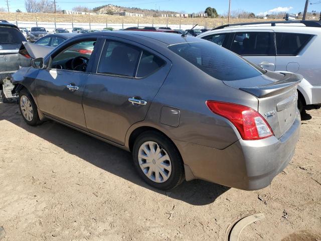 3N1CN7AP4FL830594 - 2015 NISSAN VERSA S GRAY photo 2