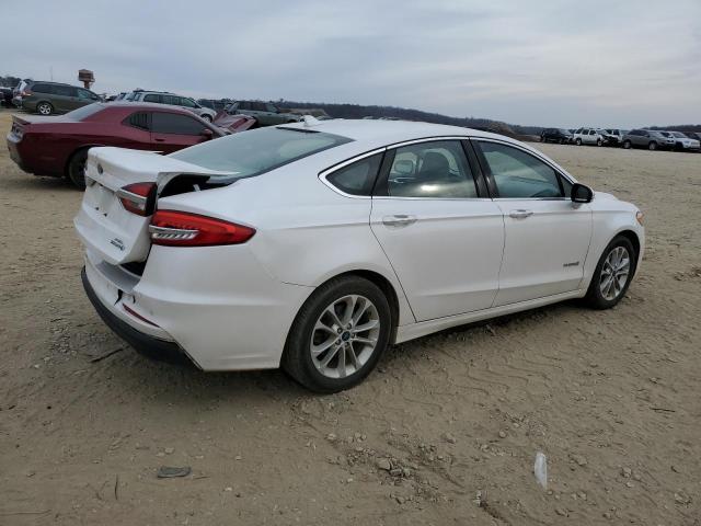 3FA6P0MU5KR137110 - 2019 FORD FUSION SEL WHITE photo 3