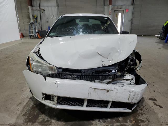 1FAHP35N59W204524 - 2009 FORD FOCUS SE WHITE photo 5