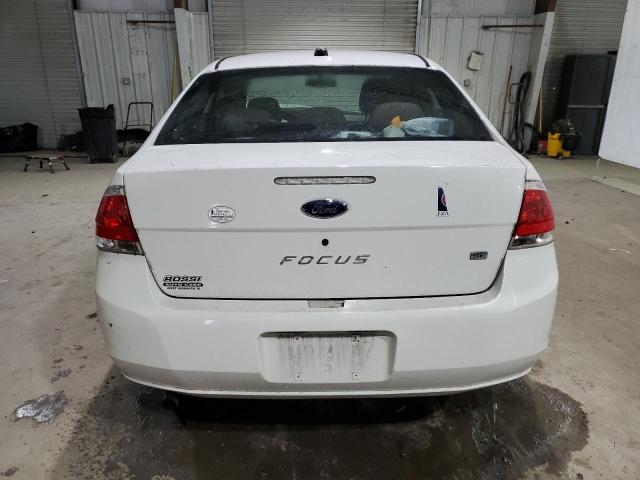 1FAHP35N59W204524 - 2009 FORD FOCUS SE WHITE photo 6