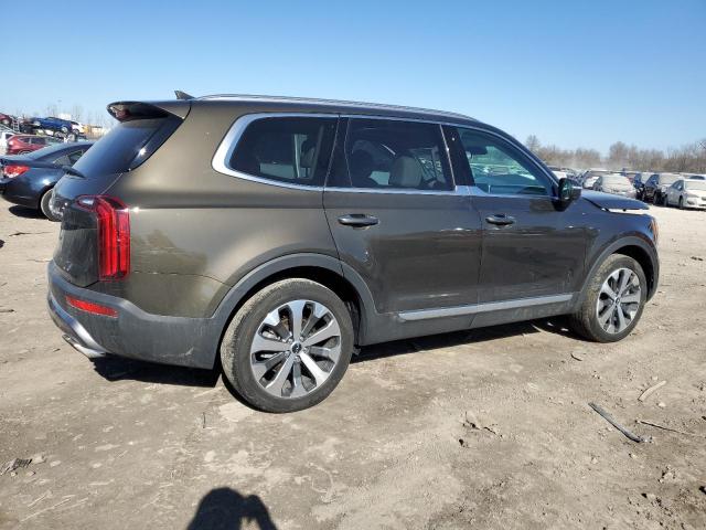 5XYP6DHC1NG294870 - 2022 KIA TELLURIDE S BROWN photo 3