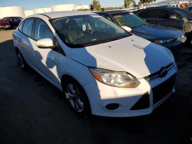 1FADP3F23EL375173 - 2014 FORD FOCUS SE WHITE photo 4