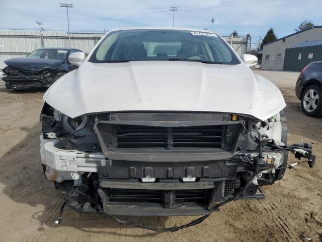 3FA6P0T94HR411404 - 2017 FORD FUSION SE WHITE photo 5