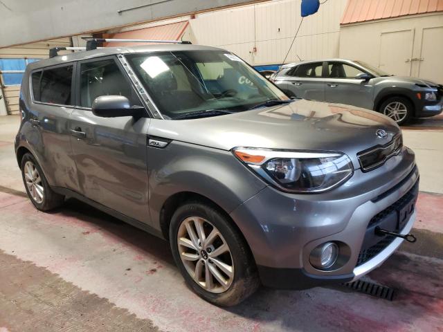 KNDJP3A54J7505544 - 2018 KIA SOUL + GRAY photo 4