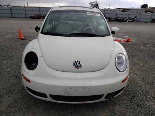 3VWFW31C38M511128 - 2008 VOLKSWAGEN NEW BEETLE TRIPLE WHITE WHITE photo 5