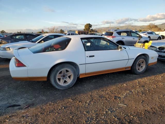 1G1AP8777CL205263 - 1982 CHEVROLET CAMARO WHITE photo 3