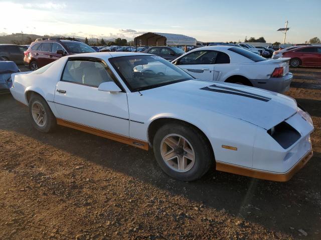 1G1AP8777CL205263 - 1982 CHEVROLET CAMARO WHITE photo 4