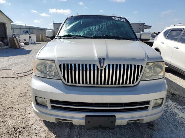 5LMFU27545LJ24279 - 2005 LINCOLN NAVIGATOR 奶油色 照片 5