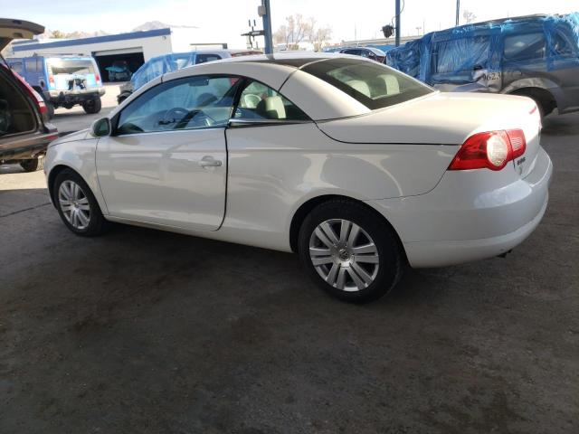 WVWBA71F57V039312 - 2007 VOLKSWAGEN EOS 2.0T WHITE photo 2