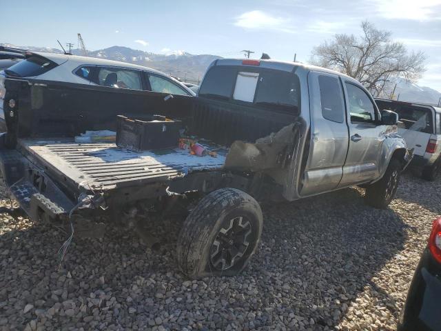 5TFSX5EN3JX061180 - 2018 TOYOTA TACOMA ACCESS CAB ნაცრისფერი ფოტო 3