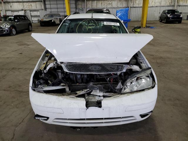 1FAHP36N57W202848 - 2007 FORD FOCUS ZXW WHITE photo 5