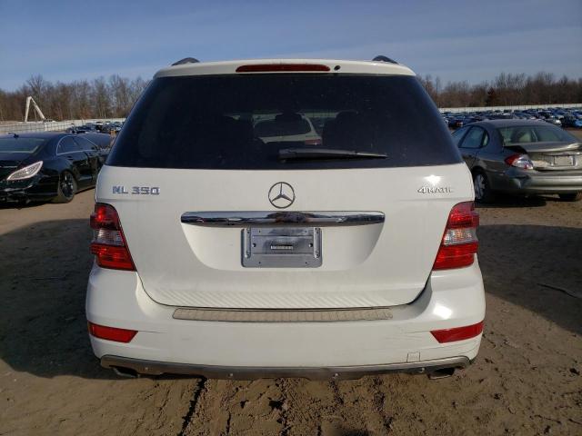 4JGBB8GBXBA674397 - 2011 MERCEDES-BENZ ML 350 4MATIC WHITE photo 6