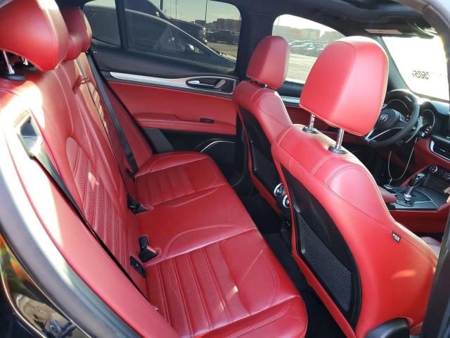 ZASFAKNN6J7B94170 - 2018 ALFA ROMEO STELVIO TI SPORT BLACK photo 11