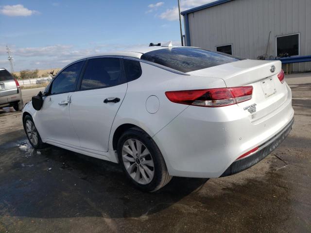 5XXGT4L34JG271419 - 2018 KIA OPTIMA LX WHITE photo 2