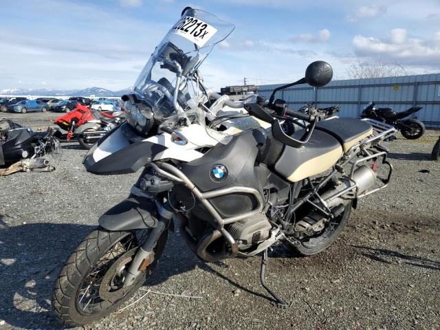 WB104800XDZX68571 - 2013 BMW R1200 GS ADVENTURE თეთრი ფოტო 2