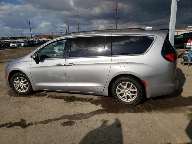 2C4RC1DG9LR261021 - 2020 CHRYSLER VOYAGER LXI SILVER photo 2