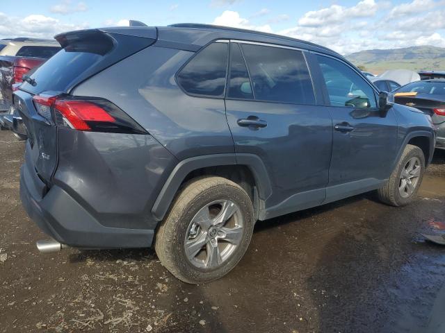 2T3W1RFV0NW227531 - 2022 TOYOTA RAV4 XLE GRAY photo 3