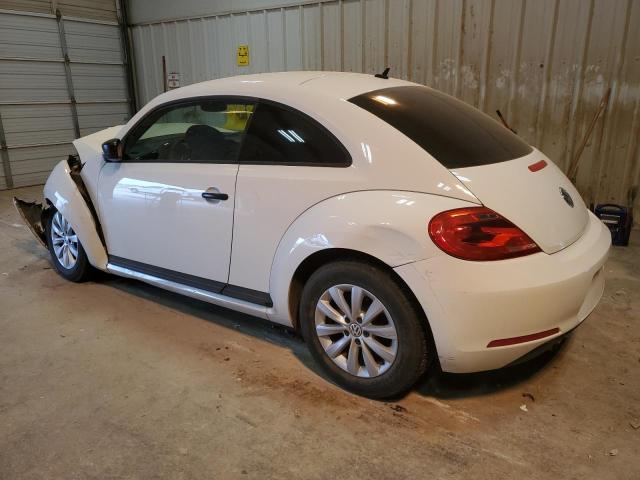 3VWFP7AT5DM630877 - 2013 VOLKSWAGEN BEETLE WHITE photo 2