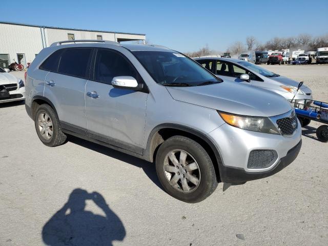 5XYKTDA27BG107678 - 2011 KIA SORENTO BASE SILVER photo 4