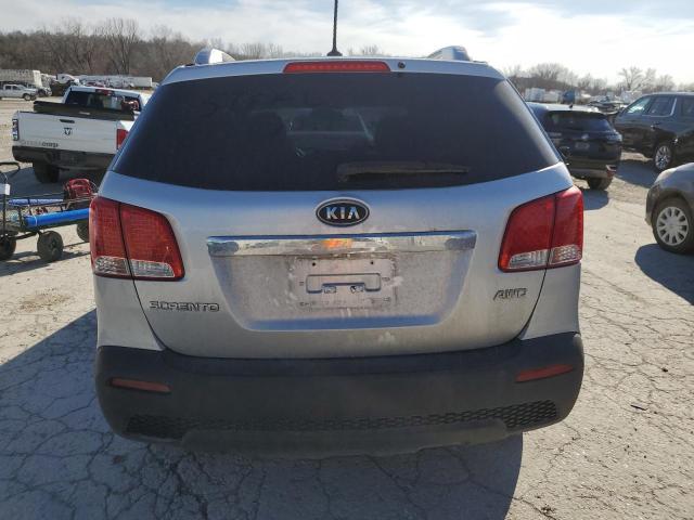 5XYKTDA27BG107678 - 2011 KIA SORENTO BASE SILVER photo 6