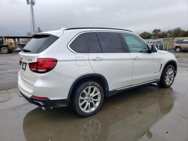 5UXKT0C56G0S76876 - 2016 BMW X5 XDR40E WHITE photo 3