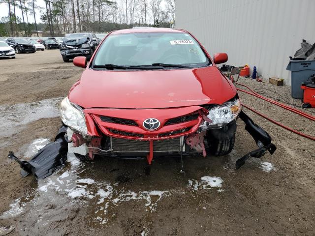 5YFBU4EEXDP189096 - 2013 TOYOTA CAROLLA BASE RED photo 5