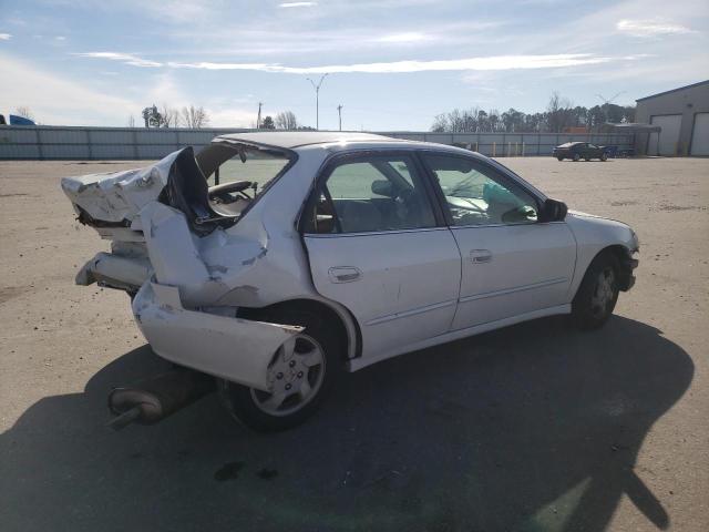 1HGCG5651XA015668 - 1999 HONDA ACCORD EX WHITE photo 3