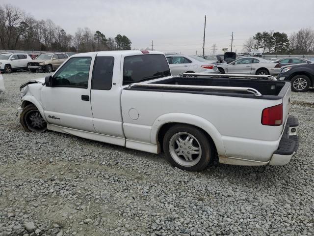 1GCCS19W618186277 - 2001 CHEVROLET S TRUCK S10 WHITE photo 2