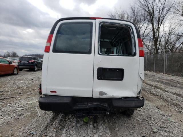 1GCWGAFF8G1138462 - 2016 CHEVROLET EXPRESS G2 WHITE photo 6