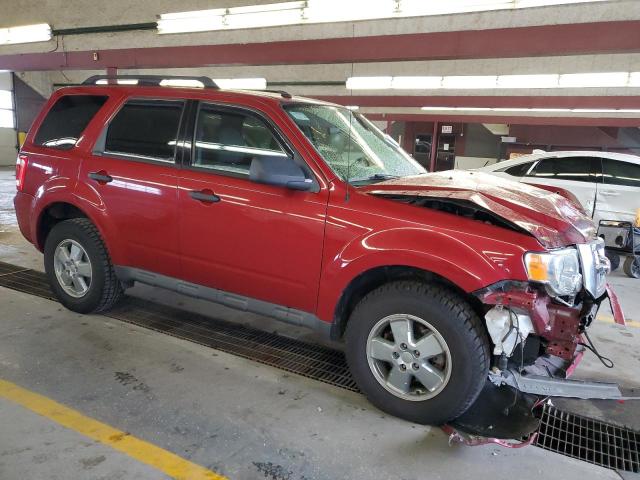 1FMCU0D79AKC76185 - 2010 FORD ESCAPE XLT RED photo 4
