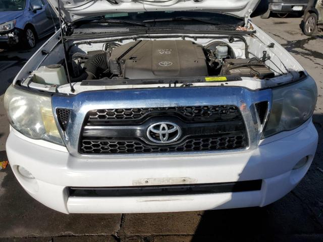 3TMLU4EN8BM064154 - 2011 TOYOTA TACOMA DOUBLE CAB WHITE photo 11