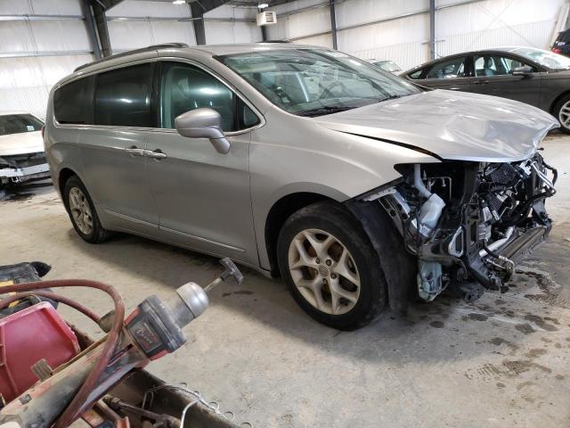 2C4RC1BG7HR675778 - 2017 CHRYSLER PACIFICA TOURING L SILVER photo 4