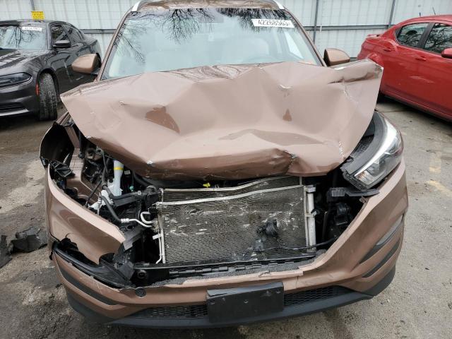 KM8J3CA45HU510584 - 2017 HYUNDAI TUCSON LIMITED TAN photo 5