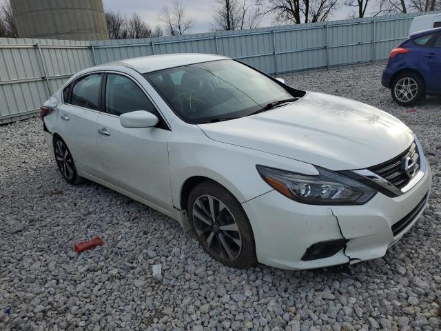 1N4AL3AP0HC127758 - 2017 NISSAN ALTIMA 2.5 WHITE photo 4