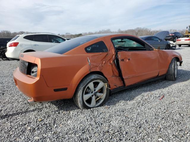 1ZVFT80N375333850 - 2007 FORD MUSTANG ORANGE photo 3