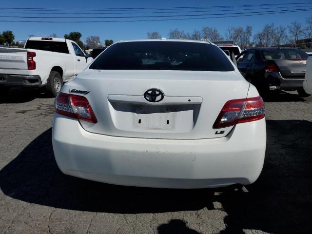 4T4BF3EK9BR095139 - 2011 TOYOTA CAMRY BASE WHITE photo 6