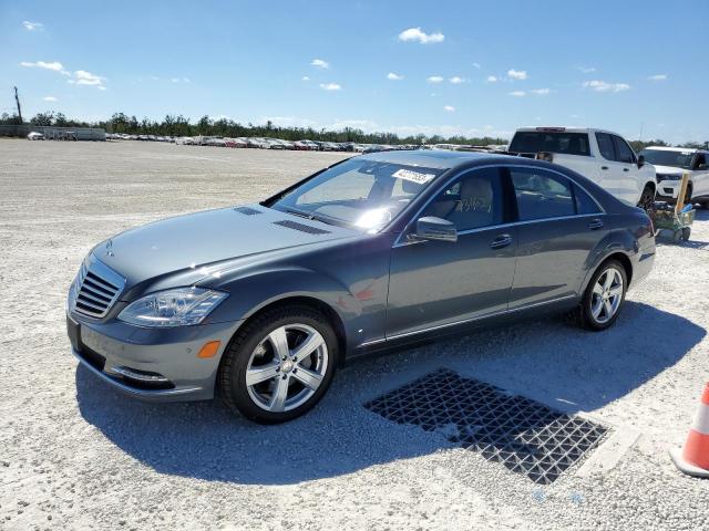 WDDNG8GB6BA364420 - 2011 MERCEDES-BENZ S 550 4MAT GRAY photo 1