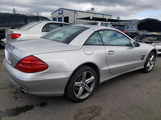 WDBSK75F54F070006 - 2004 MERCEDES-BENZ SL 500 SILVER photo 3