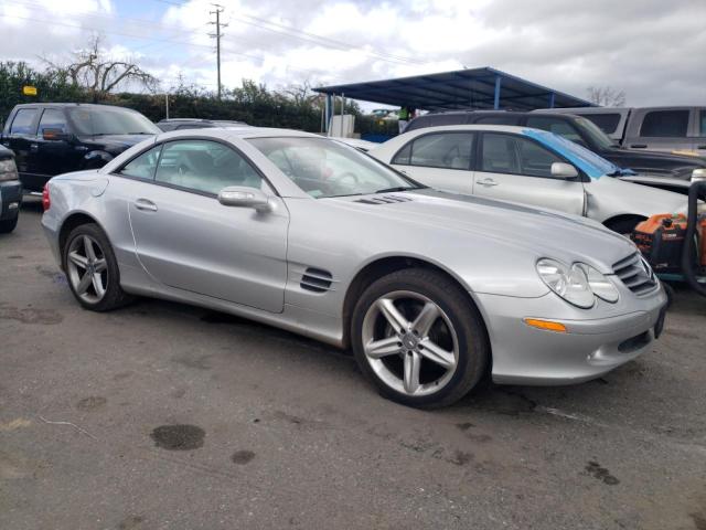 WDBSK75F54F070006 - 2004 MERCEDES-BENZ SL 500 SILVER photo 4