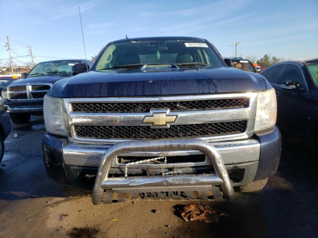 1GCSKSEA5AZ242327 - 2010 CHEVROLET SILVERADO BLUE photo 5