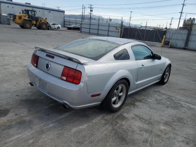 1ZVFT82H855143773 - 2005 FORD MUSTANG GT SILVER photo 3