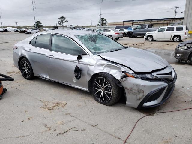 4T1T11AK8PU727014 - 2023 TOYOTA CAMRY SE NIGHT SHADE SILVER photo 4