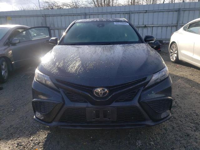 4T1G11BK1PU085476 - 2023 TOYOTA CAMRY SE NIGHT SHADE BLACK photo 5