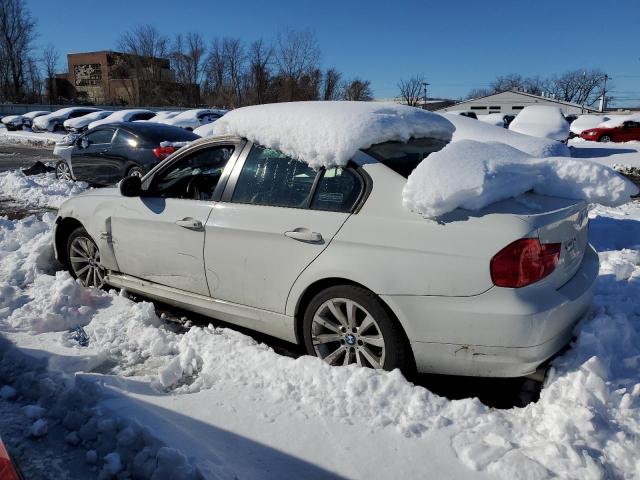 WBAPK7G52BNN85279 - 2011 BMW 328 XI WHITE photo 2