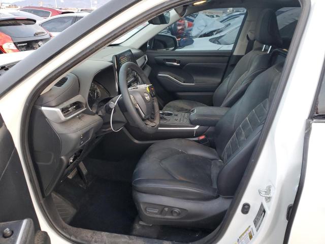 5TDHZRBH2MS139470 - 2021 TOYOTA HIGHLANDER XLE WHITE photo 7