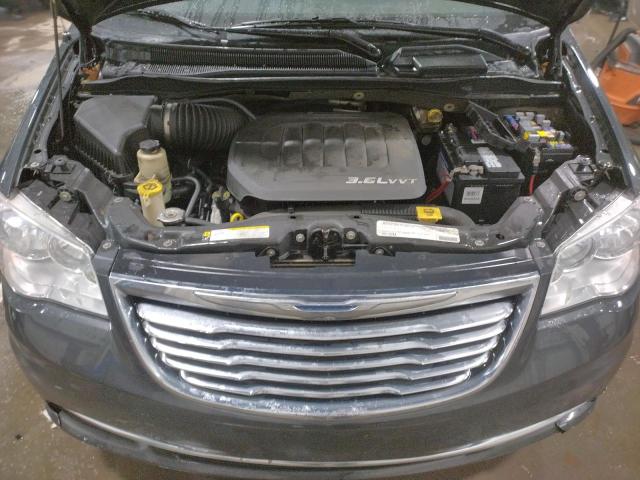 2A4RR5DG6BR701680 - 2011 CHRYSLER TOWN & COU TOURING ნაცრისფერი ფოტო 12